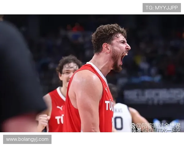 中国男篮与土耳其精彩对决全场录像回放及赛后分析分享